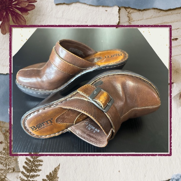 Born Brown Leather Wedge Clogs Size 6 / 36.5 | Handcrafted Buckle Mule Heels - Picture 2 of 7